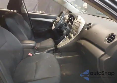 2011 Toyota Matrix z USA, uszkodzony, nr VIN 2T1KU4EE0BC706306